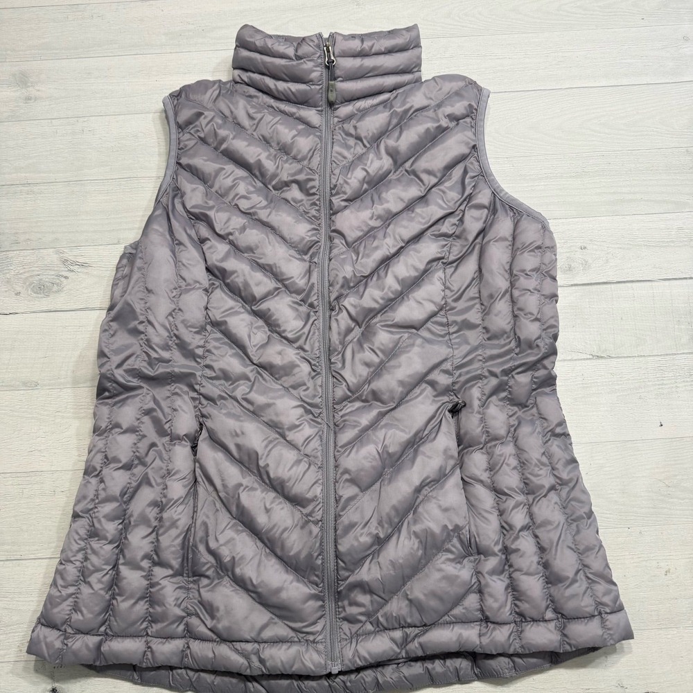 32 Degree Heat lilac purple puffer vest women'sโ medium